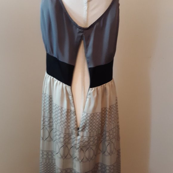 Old Navy Sun Dress Size M - Picture 5 of 7